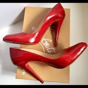 AUTHENTIC Christian Louboutin Decolette in Red Eel